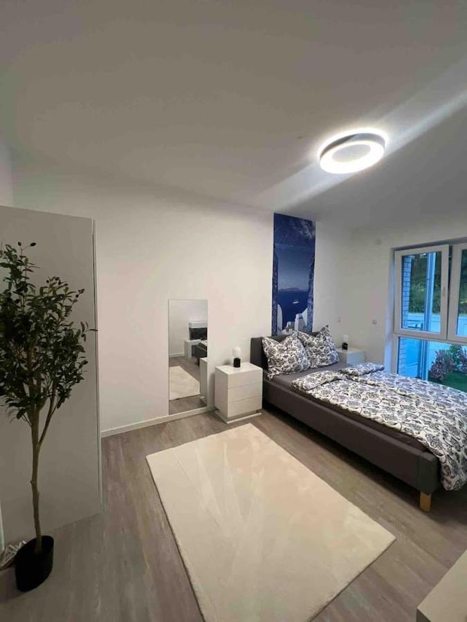 Luxurioeses Apartment,Neubau, 4 Personen, Parkplatz, Griechischer Stil Bochum Exterior photo